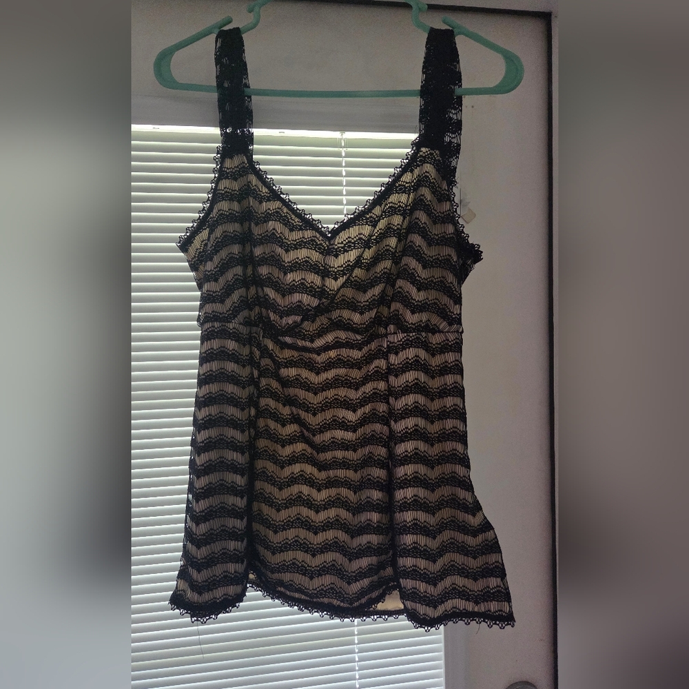 Y2K NY Collection Black and Nude Tank Top
